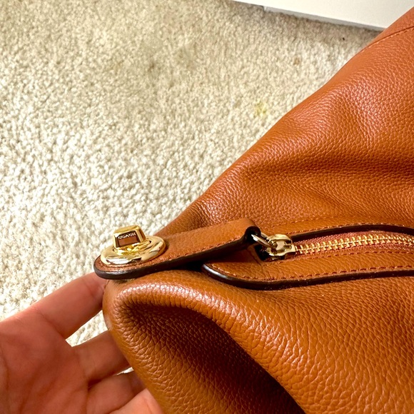 Coach Shoulder Bag - Picture 2 of 7
